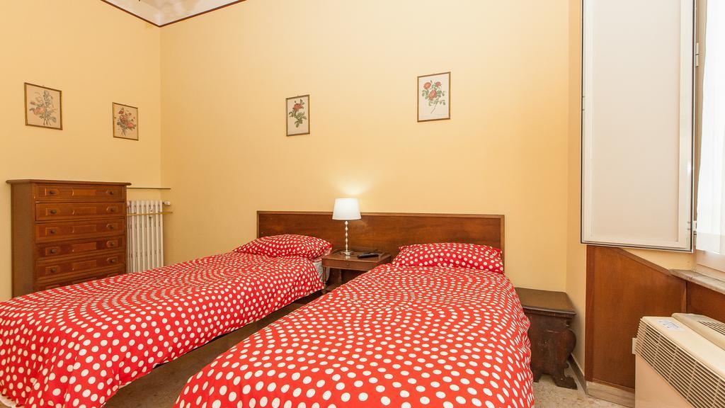 Apartment Cola Di Rienzo Rom